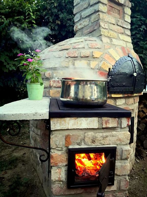 Oven with sparrel in the garden